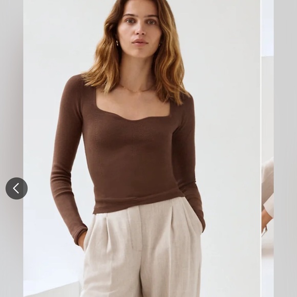 Aritzia Tuscany sweater in black in XS - Picture 4 of 5